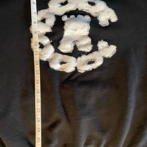 CROOKS & CASTLE CHAIN LOGO SWEATSHIRT  hole back bottom hem price reflects flaw  - Picture 6 of 10